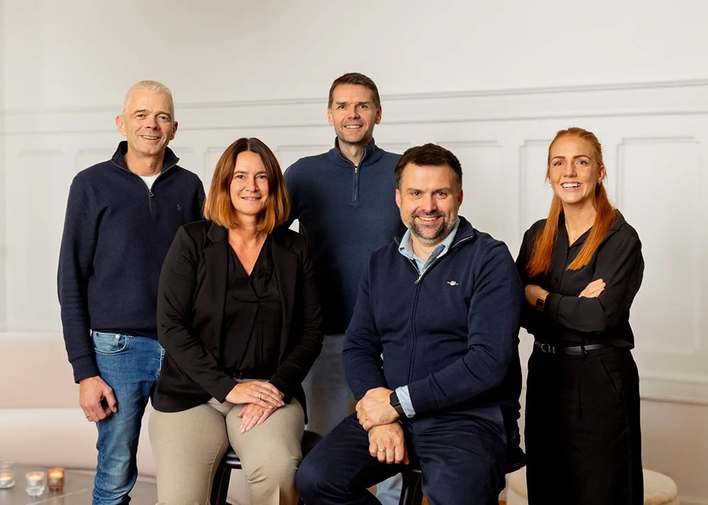 Styret til Drivkraft f.v.: Roy Stian Farsund (SpareBank 1 Sogn og Fjordane), Anne-Mari Sundal Bø (Fjord1 og Sparebankstiftinga Sogn og Fjordane), Øyvind Reed (RAYVN), Bjørn Aage Haugen (Innvik AS) og Sigrid Alice Hovland (Innovasjon Norge). Foto: Dag Ulvedal